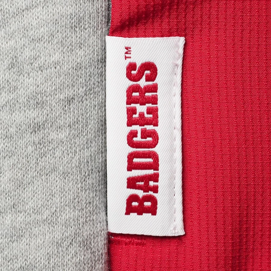 Wisconsin Badgers Under Armour 2021 Sideline Football Fleece Pullover Sweatshirt - Heathered Gray 4 Wisconsin Badgers Under Armour 2021 Sideline Football Fleece Pullover Sweatshirt - Heathered Gray - Image 4